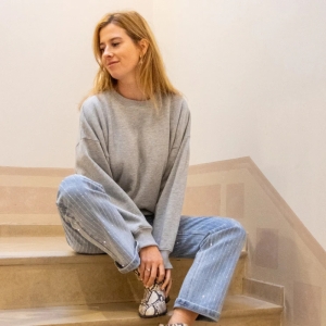 SUN LOOSE FIT x MOMENTS MAGAZI GRIJS