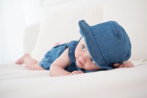 ZOMERHOEDJE JEANS BLAUW