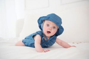 ZOMERHOEDJE JEANS BLAUW