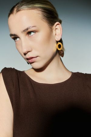 UMBRA BROWN