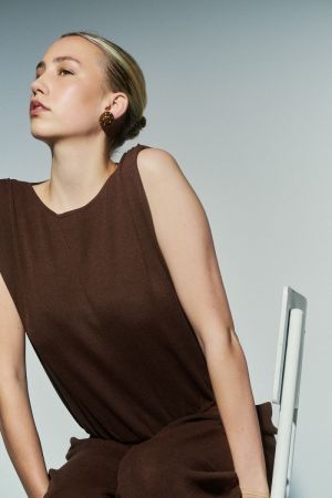 FLARE BROWN