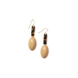 CLAY BEIGE
