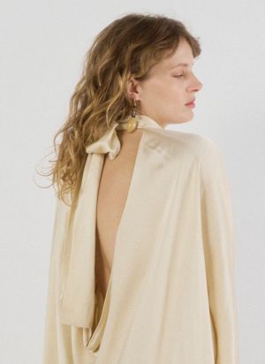 CLAY BEIGE