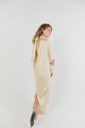 CLAY BEIGE