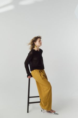 CLAY YELLOW