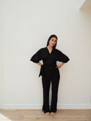 WRAP BLOUSE BLACK